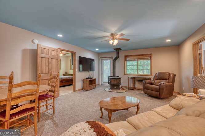 Blairsville, GA 30512,441 Foxfire RD