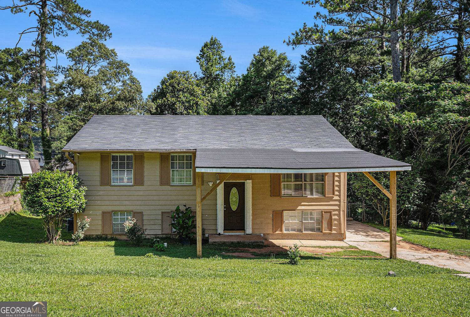 Forest Park, GA 30297,992 Brian LN