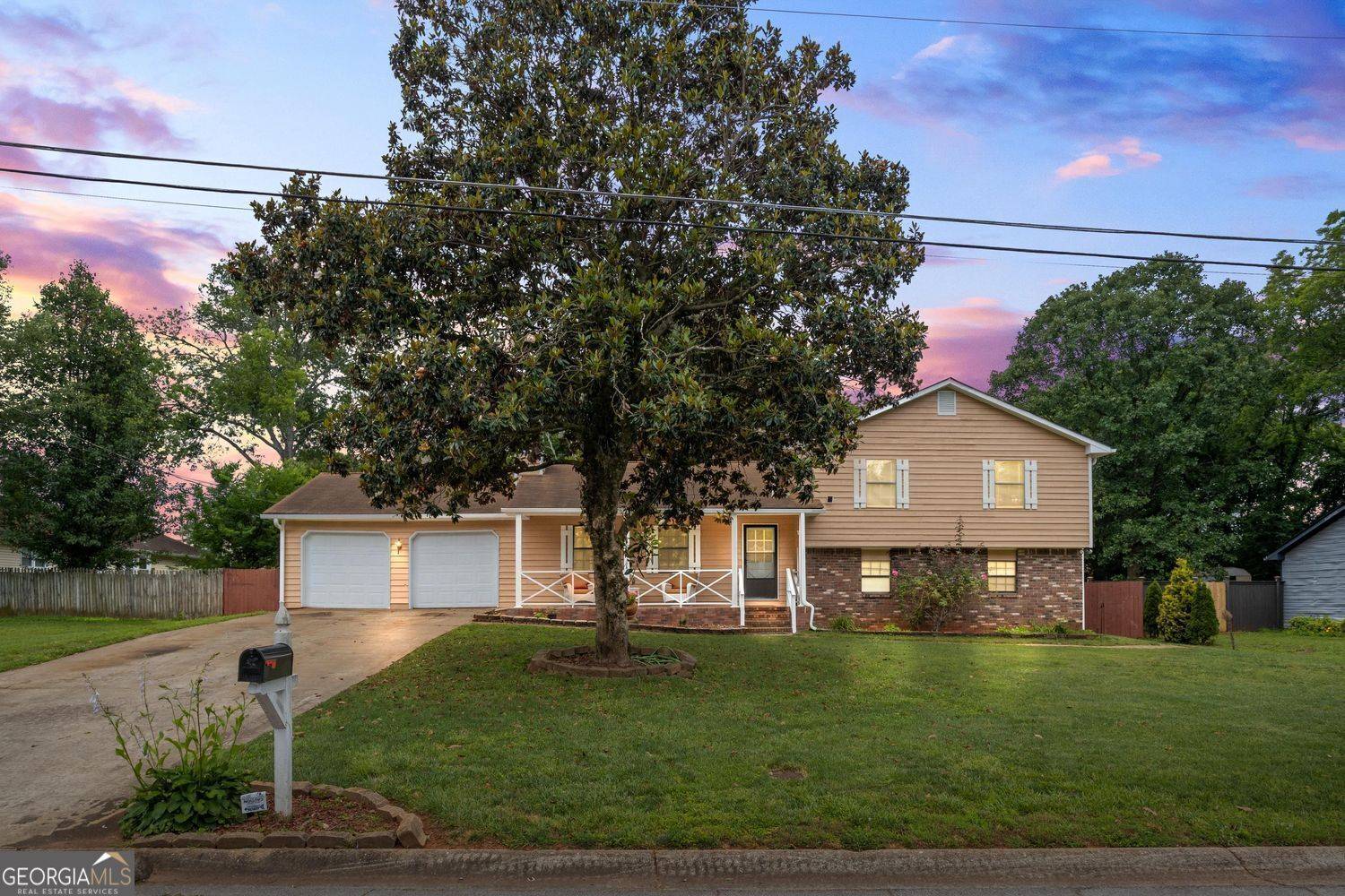 Lawrenceville, GA 30046,618 Summerville DR