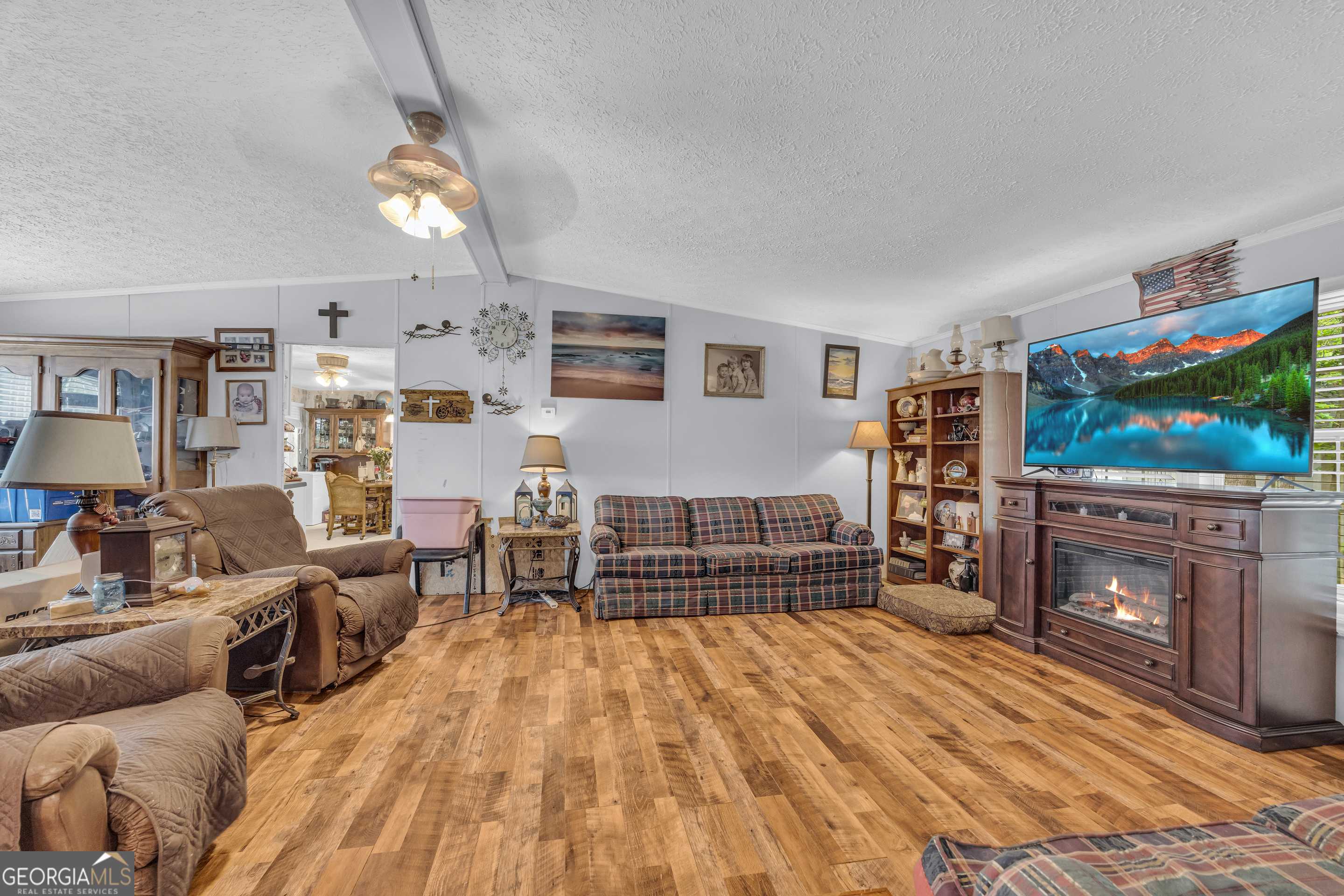 Cornelia, GA 30531,3085 Pea Ridge RD