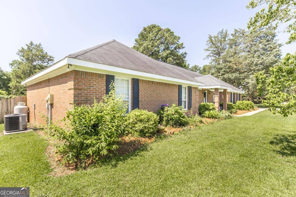 Warner Robins, GA 31088,322 Smithville Church RD