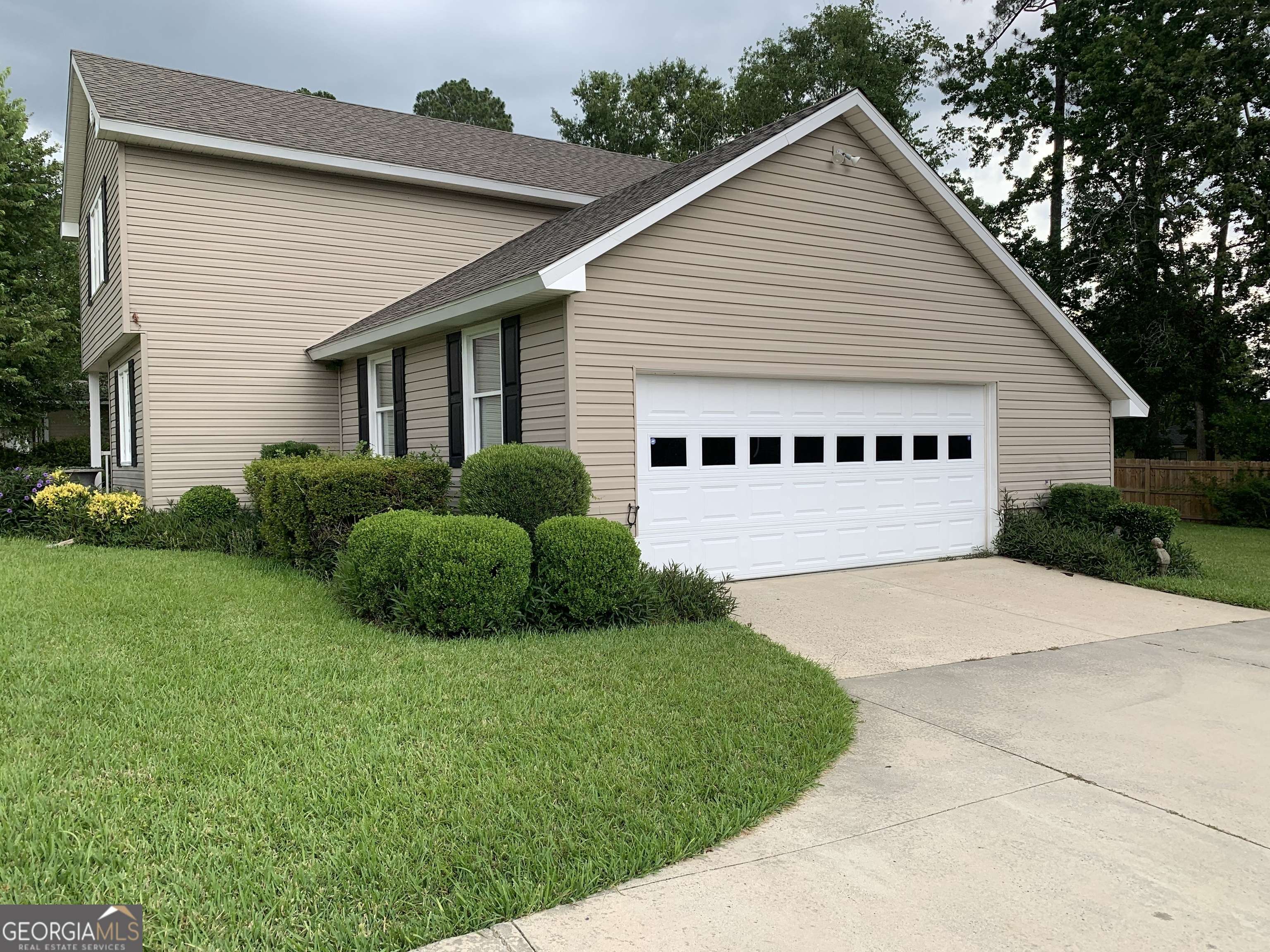 Valdosta, GA 31602,2242 Oakgrove Circle