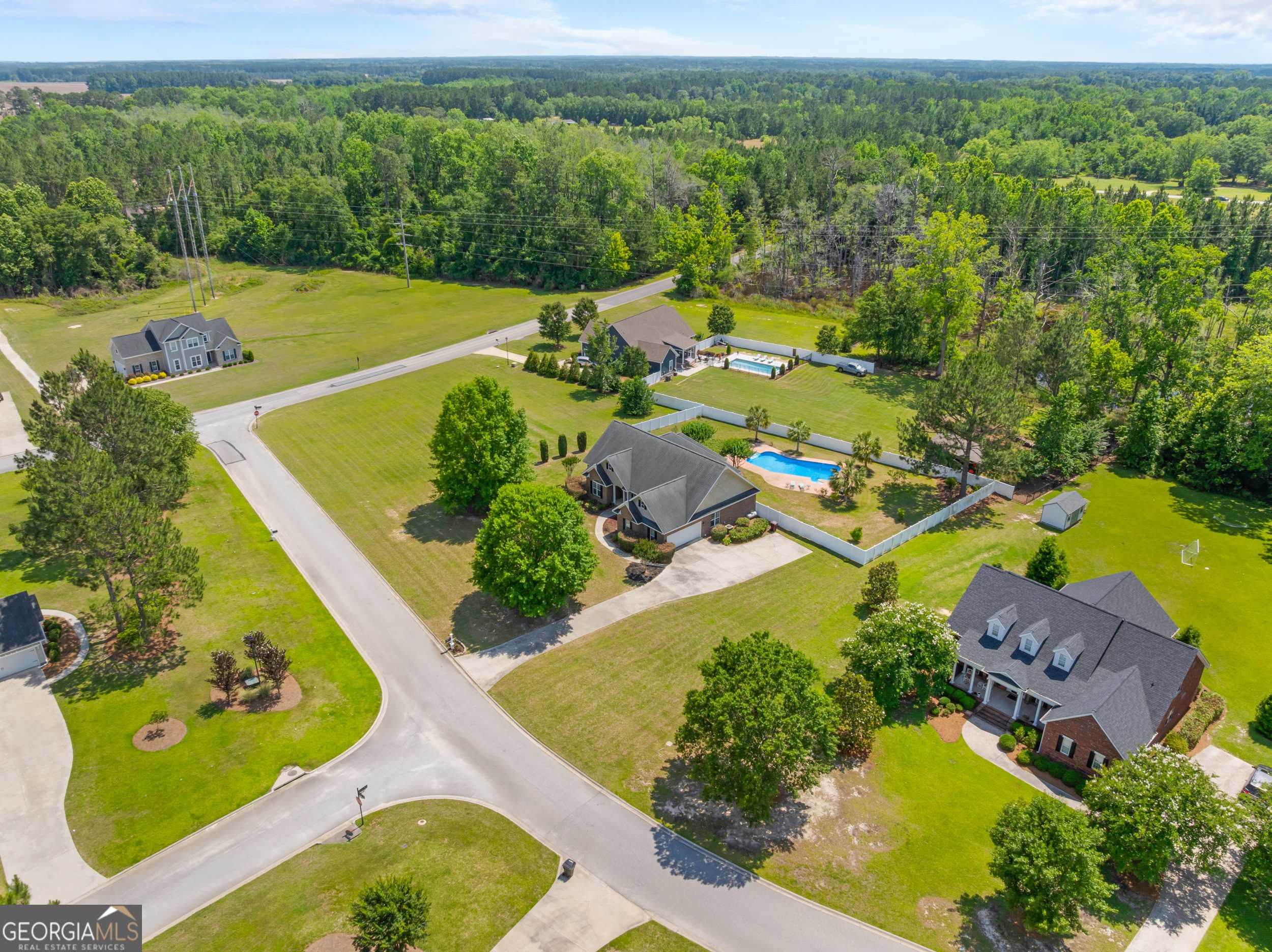 Statesboro, GA 30461,2001 Pippin PL