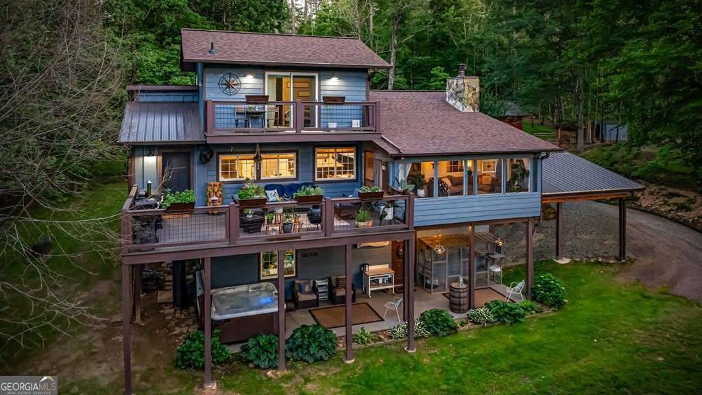 Blue Ridge, GA 30513,390 Sunnybrook RD