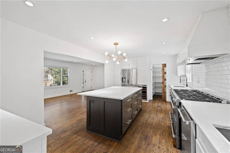 Atlanta, GA 30329,1415 Dalewood DR NE