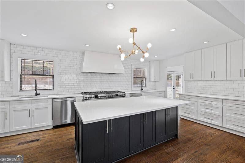Atlanta, GA 30329,1415 Dalewood DR NE