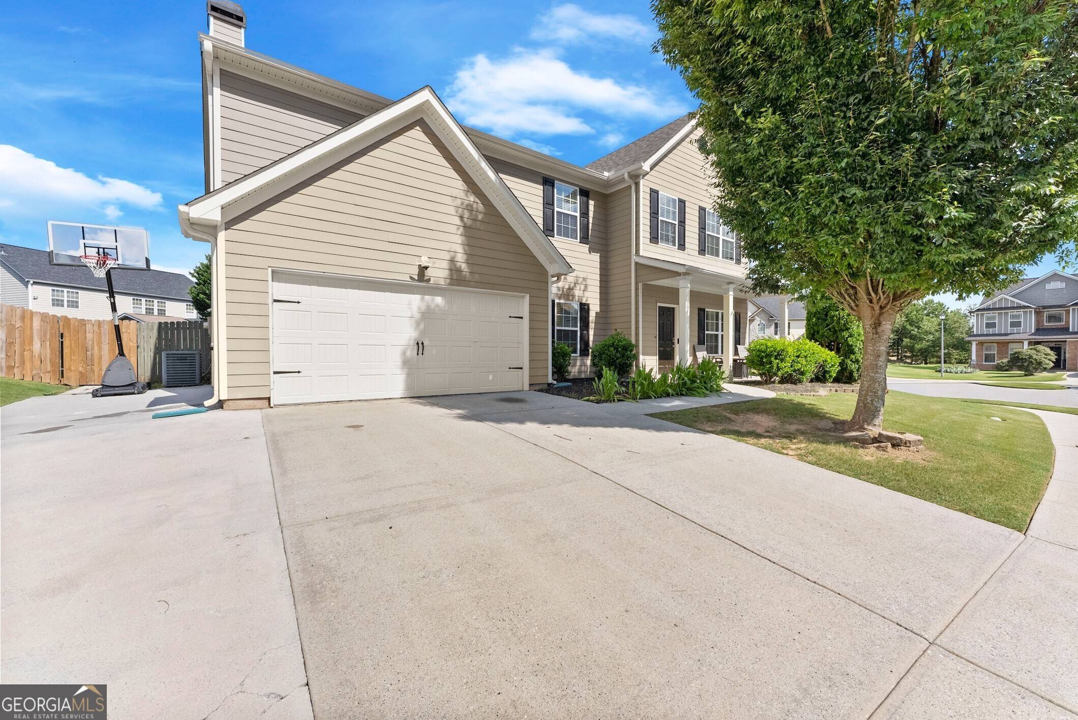 Braselton, GA 30517,1208 LOOWIT FALLS CT