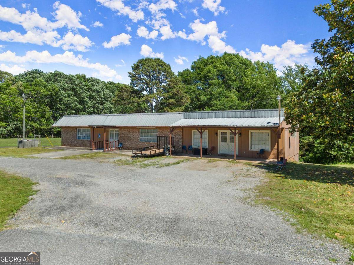 Clermont, GA 30527,5356 Cleveland HWY