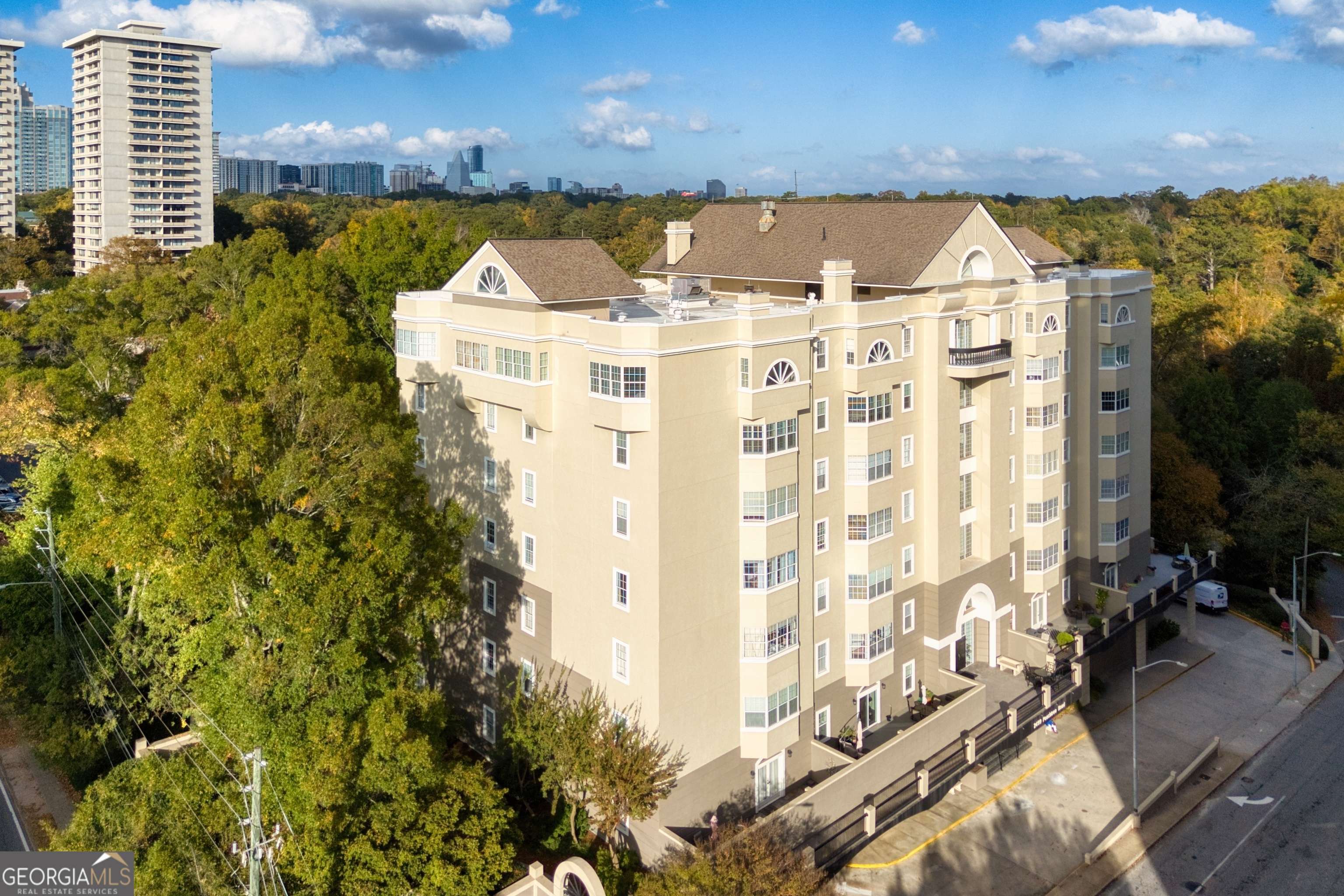 Atlanta, GA 30305,2499 Peachtree RD #506