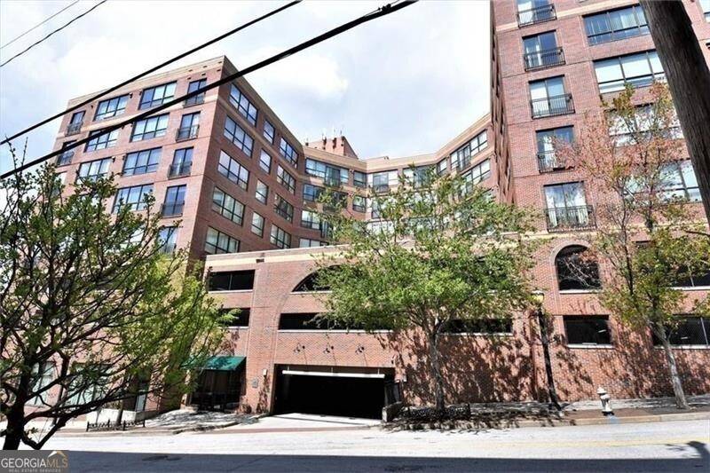 Atlanta, GA 30313,115 W Peachtree PL NW #418