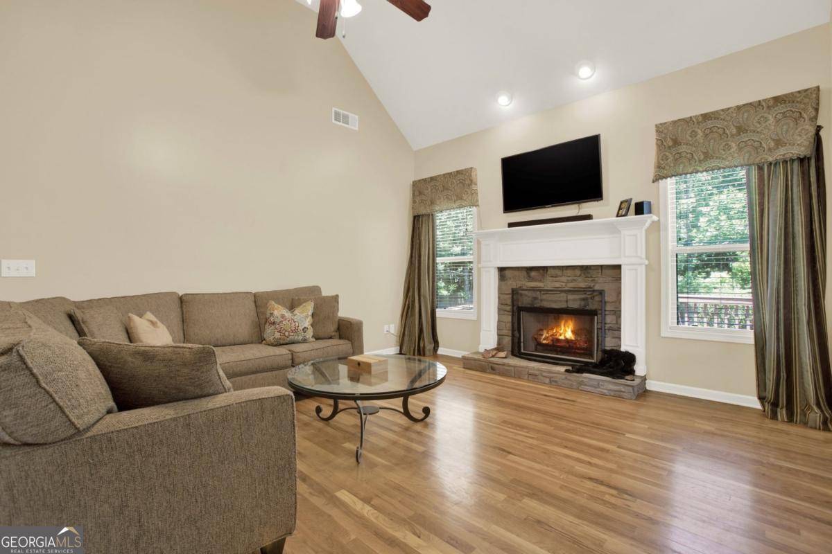 White, GA 30184,34 Laurel WAY NE