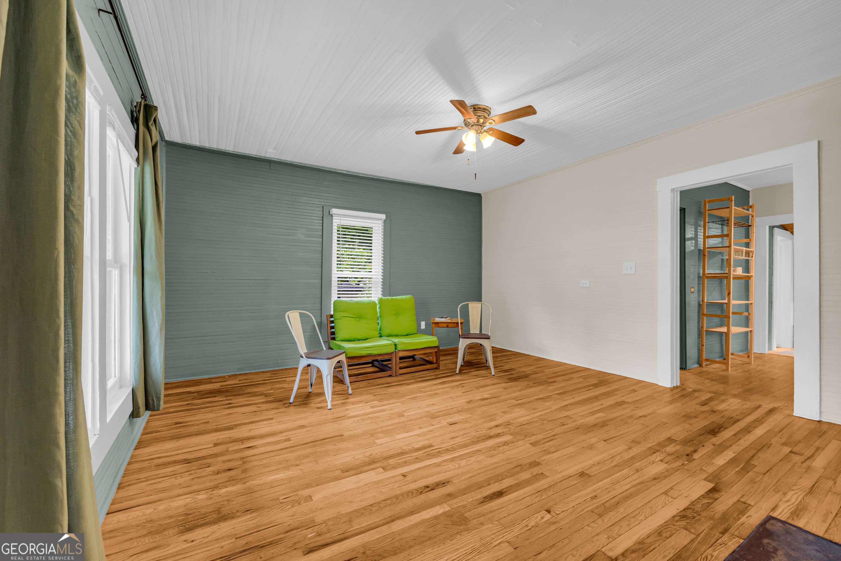 Toccoa, GA 30577,192 S Pine ST