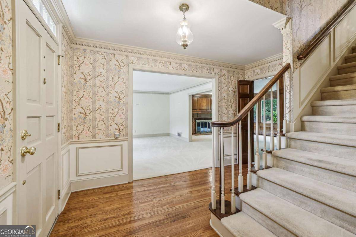 Atlanta, GA 30338,5545 Durrett DR