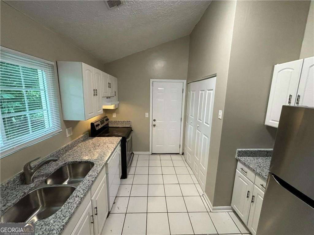 Lithonia, GA 30038,5422 Timor TRL