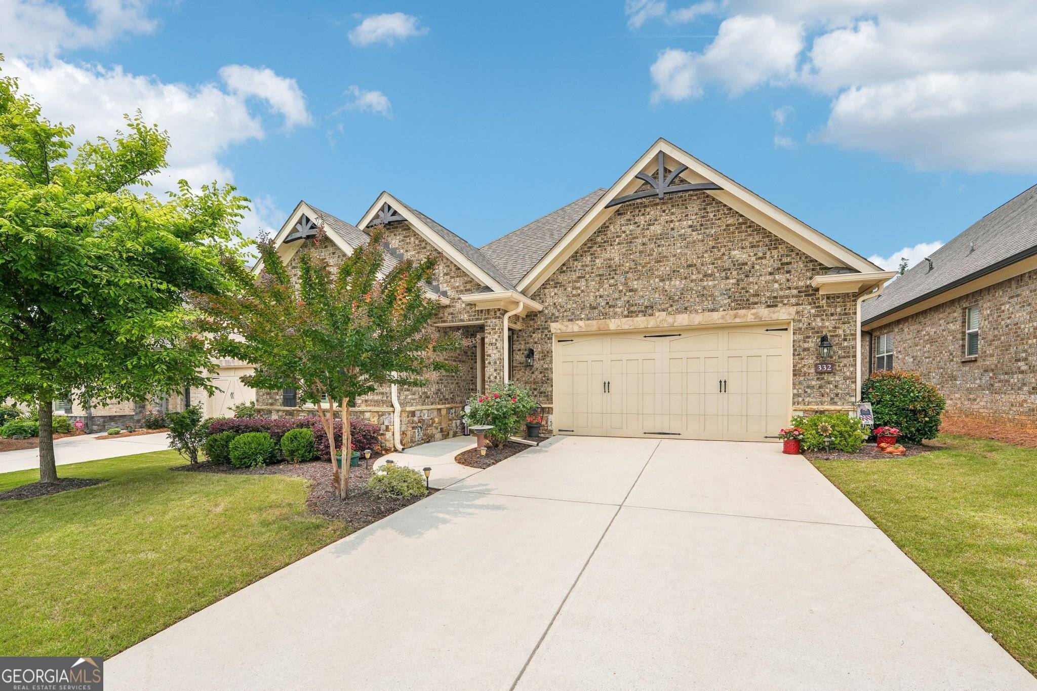 Suwanee, GA 30024,332 Rosshandler RD