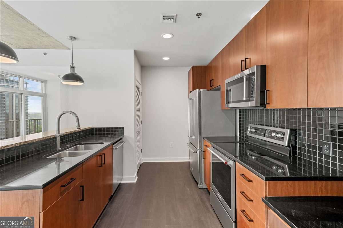 Atlanta, GA 30309,943 Peachtree ST NE #1518