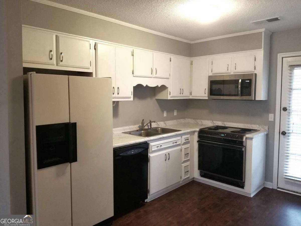 Statesboro, GA 30458,140 Lanier DR #52