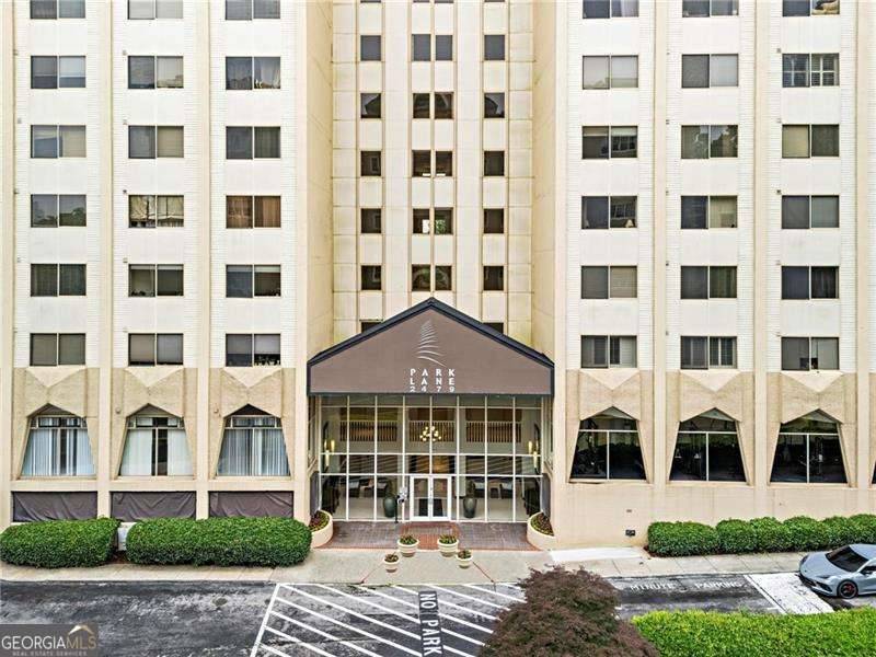 Atlanta, GA 30305,2479 Peachtree RD NE #305