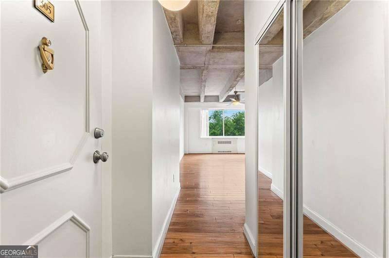 Atlanta, GA 30305,2479 Peachtree RD NE #305