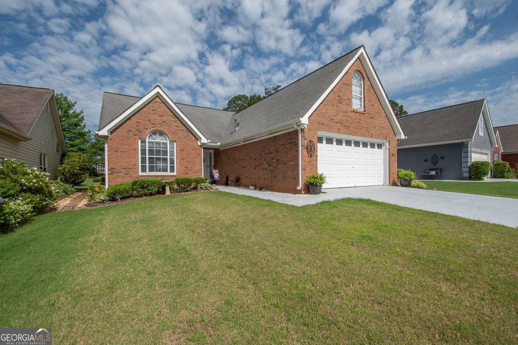 Newnan, GA 30265,215 Fairway CT