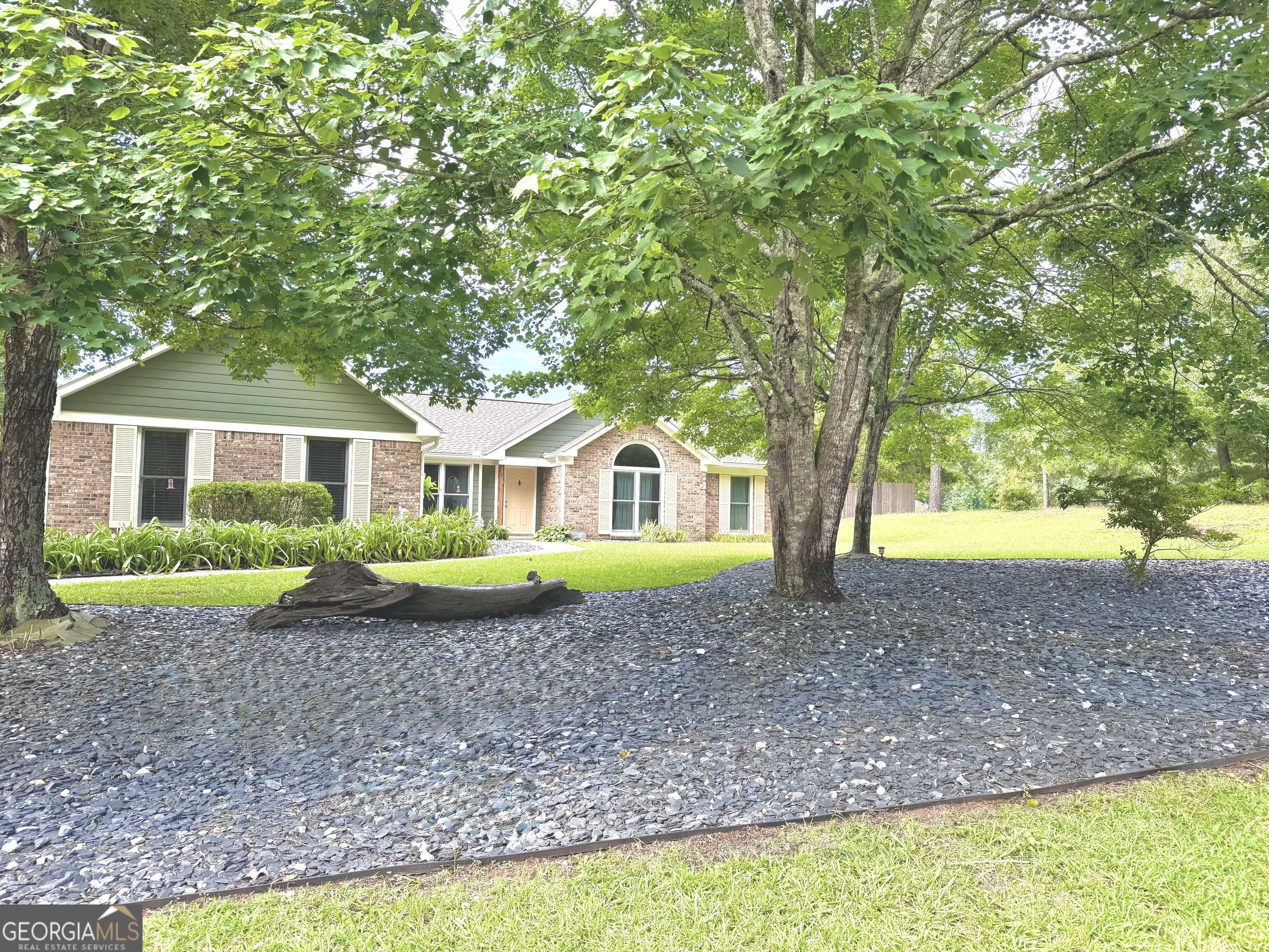 Lagrange, GA 30240,100 Huntcliff CT