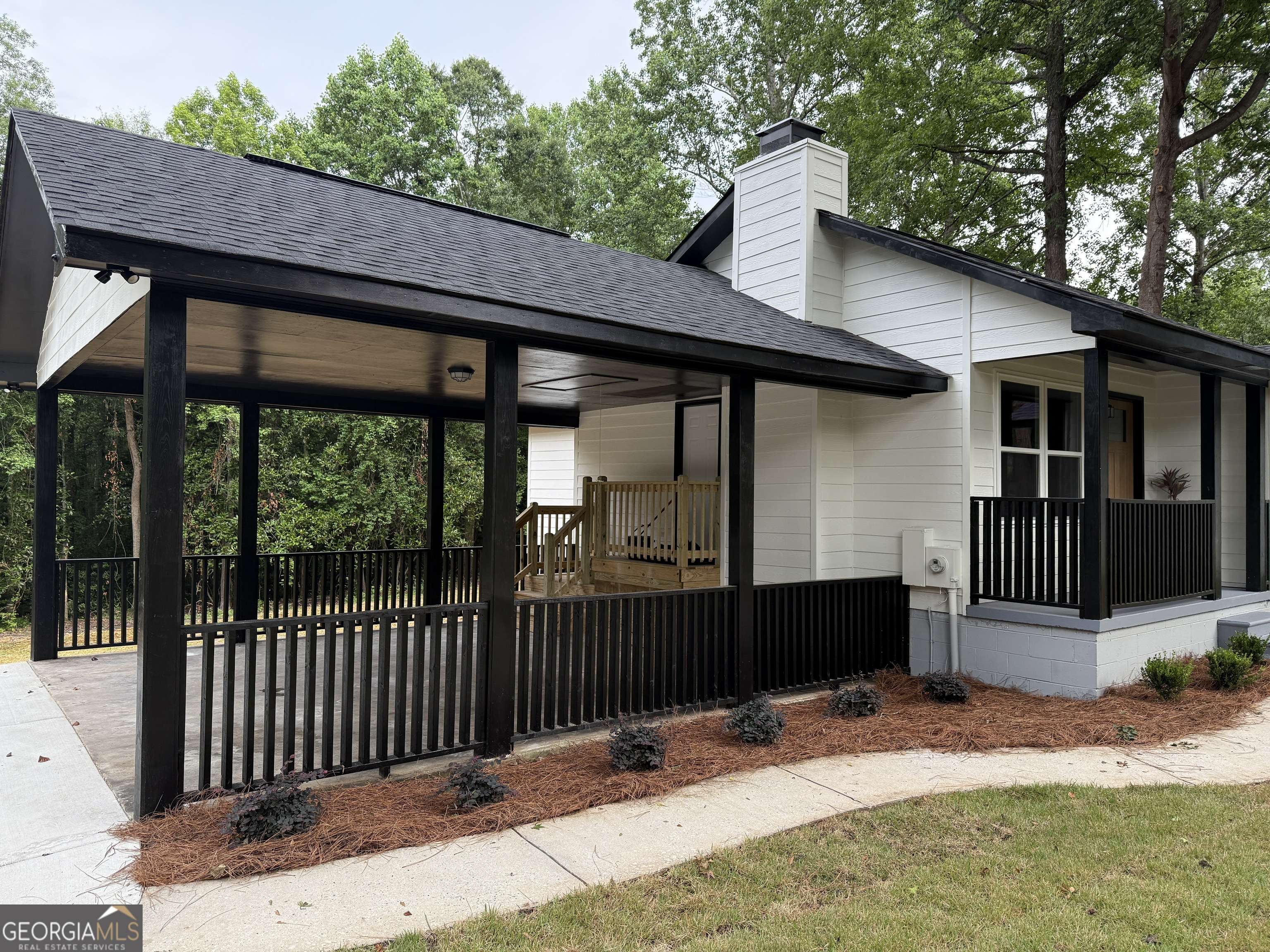 Perry, GA 31069,400 N Lake DR