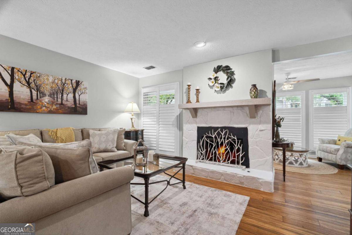 Roswell, GA 30075,3408 Lake Pointe CIR