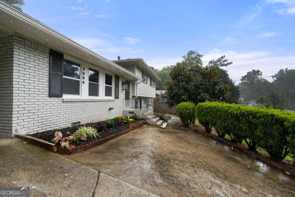 Atlanta, GA 30340,3664 Pin Oak CIR