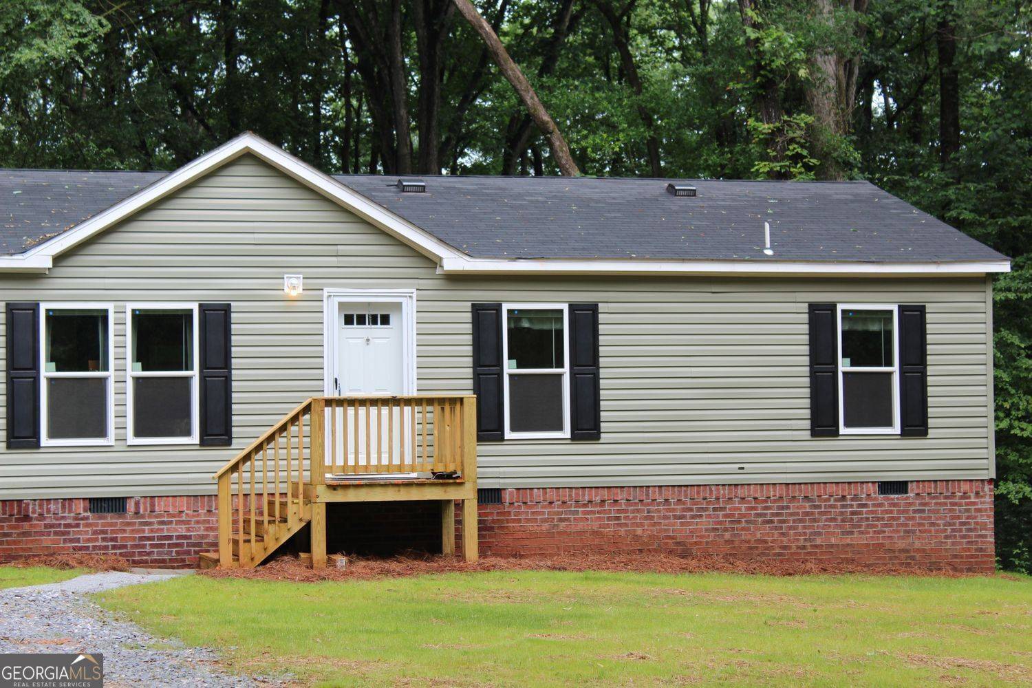 Royston, GA 30662,2713 Brays Lake RD