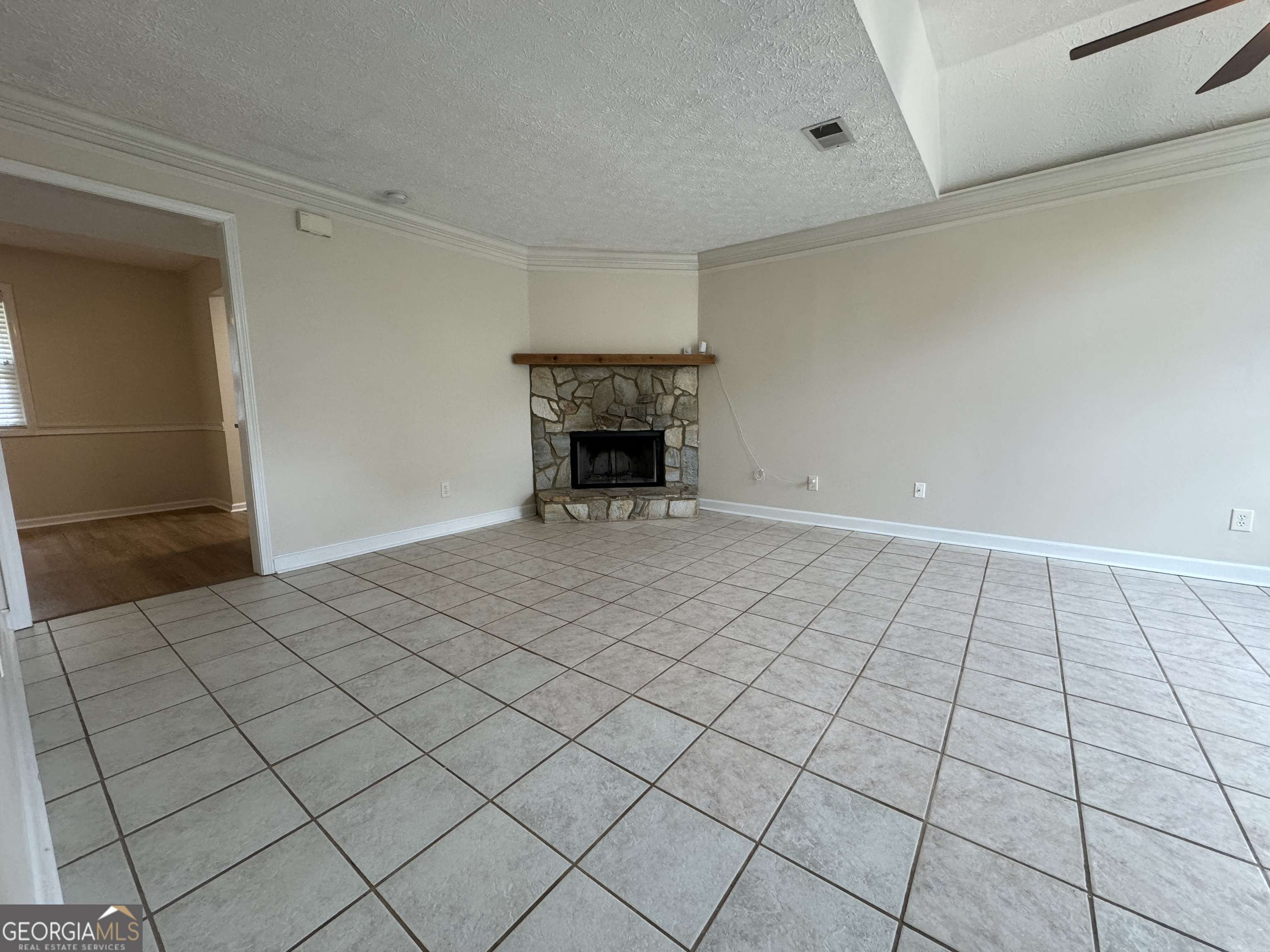 Canton, GA 30115,3722 Cherokee Overlook DR