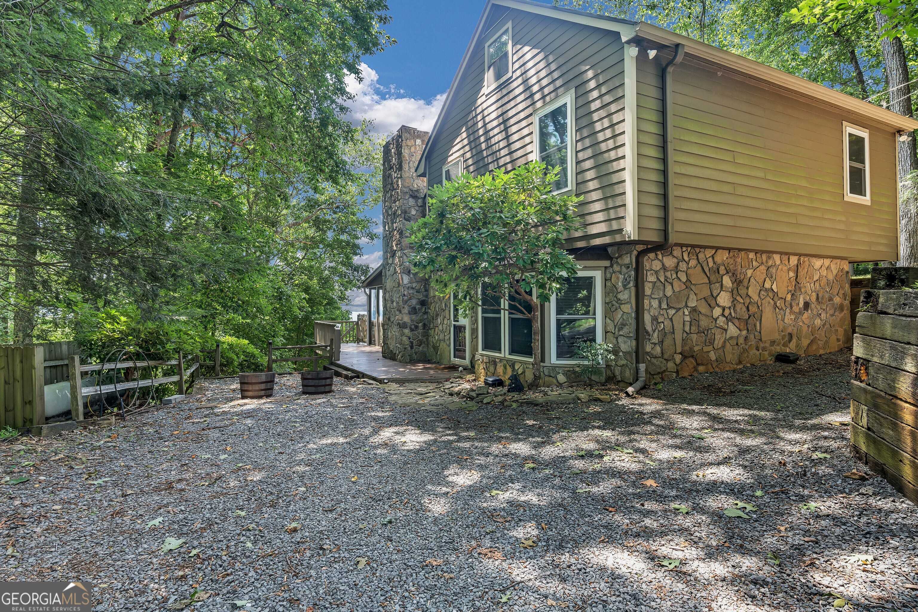 Ellijay, GA 30536,368 Walnut RDG