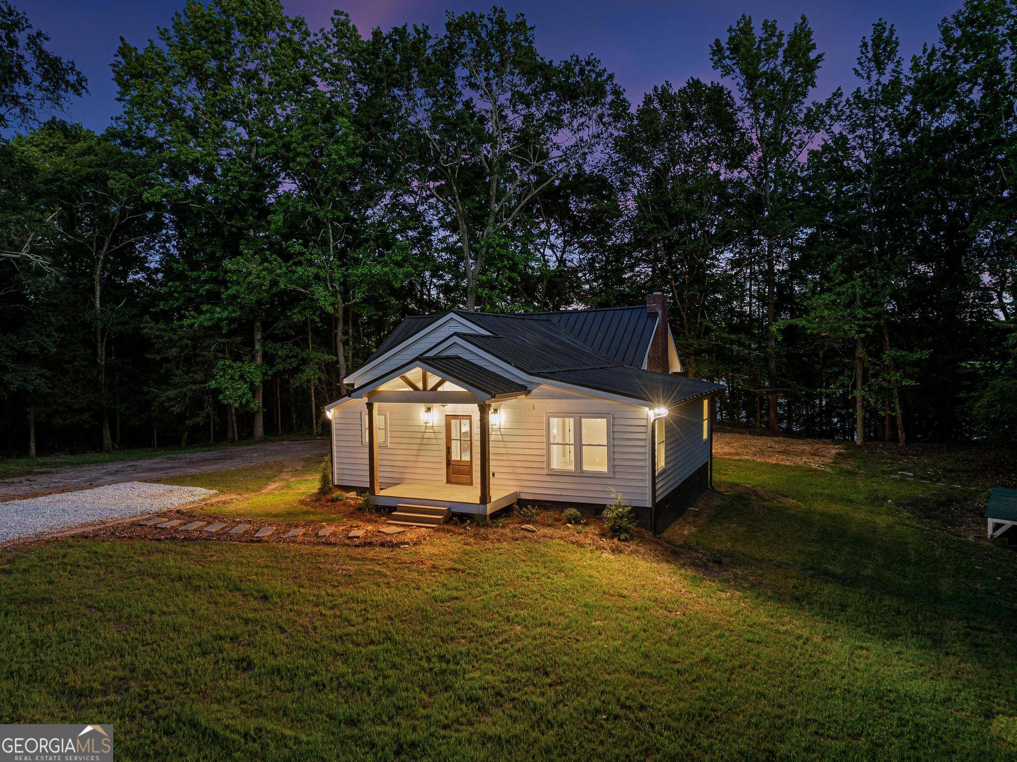 Hartwell, GA 30643,182 Cherry Rose LN