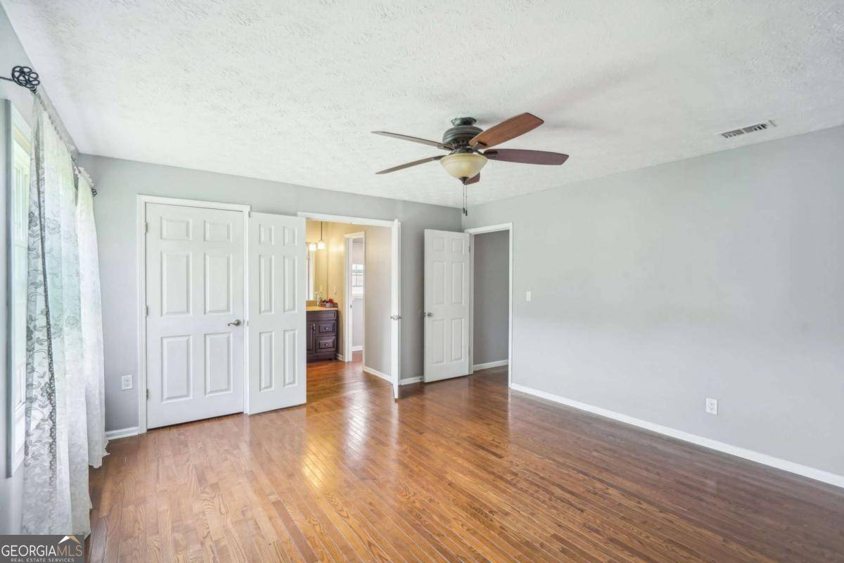 Stone Mountain, GA 30087,2201 Colonial Oak WAY