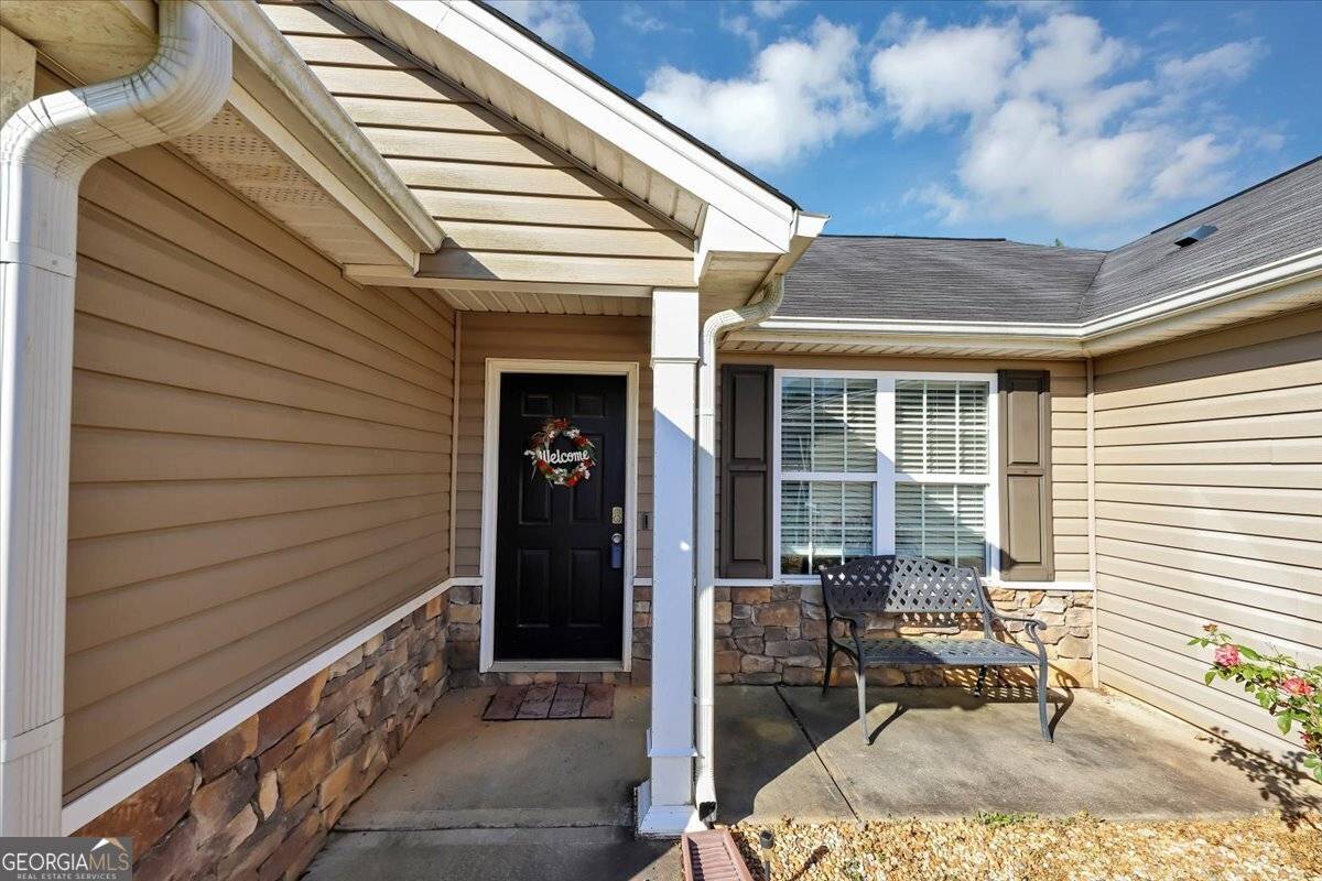 Dallas, GA 30157,109 Rockefeller LN