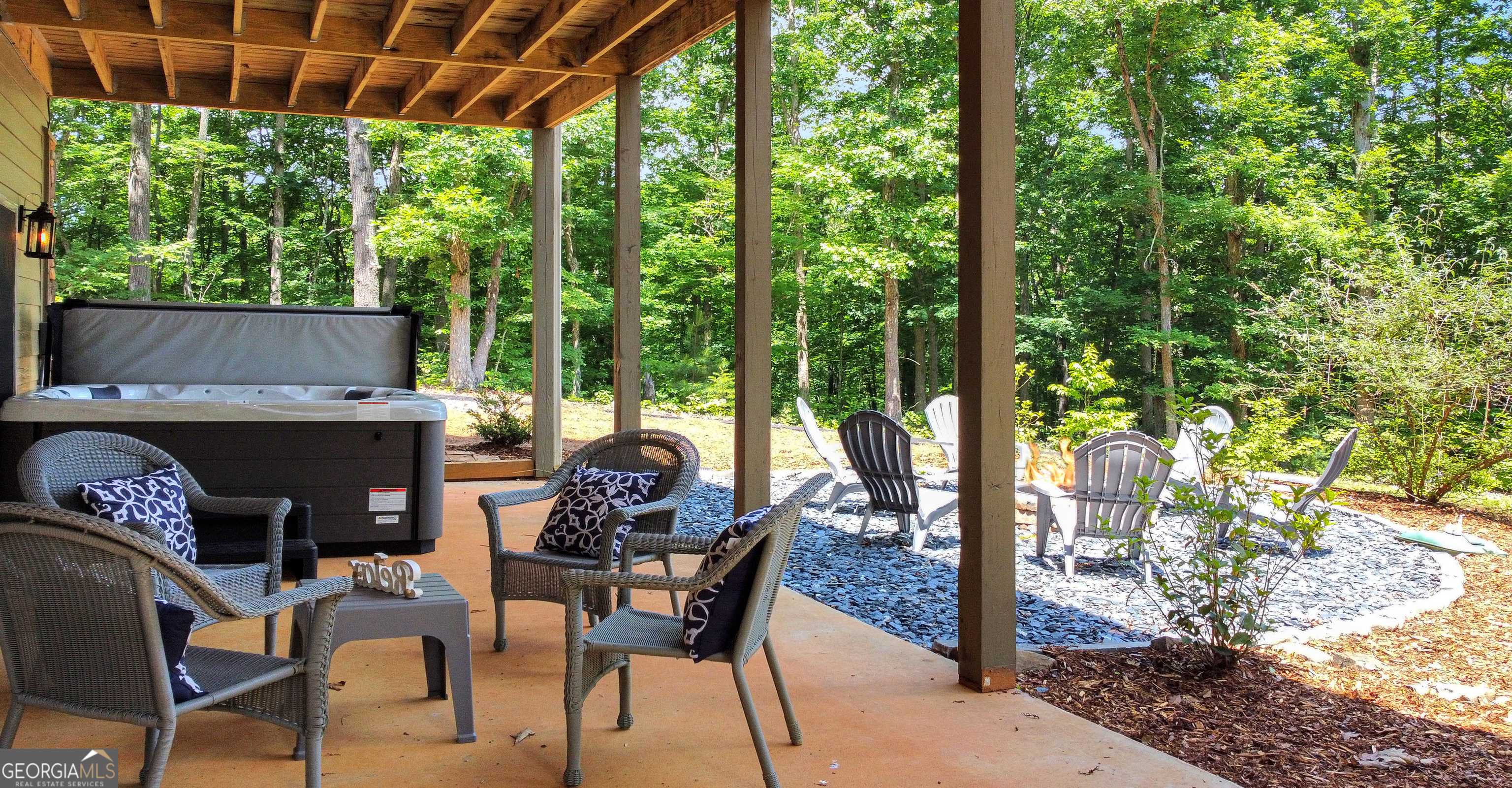 Blue Ridge, GA 30513,196 Grayson PT