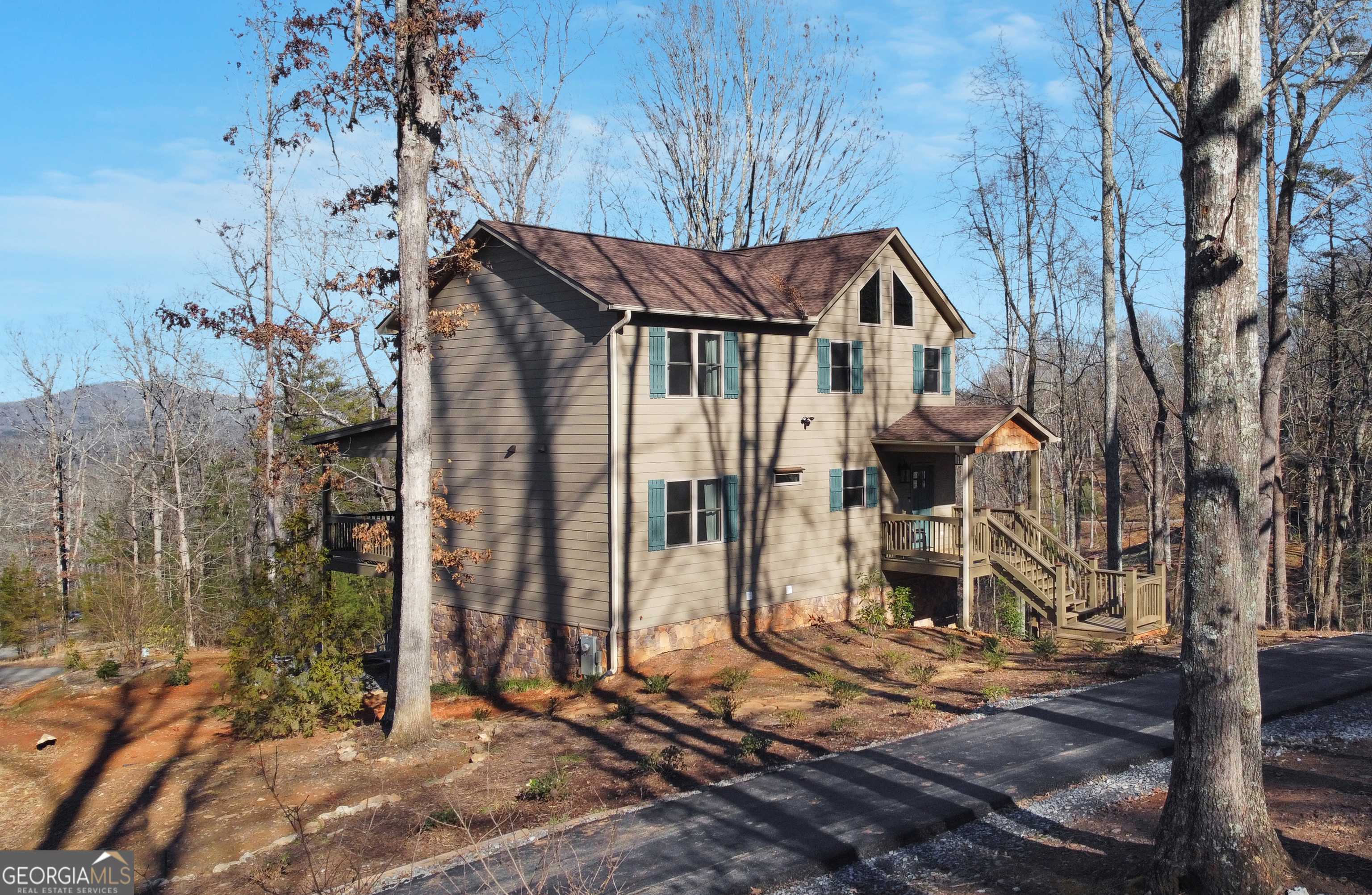 Blue Ridge, GA 30513,196 Grayson PT