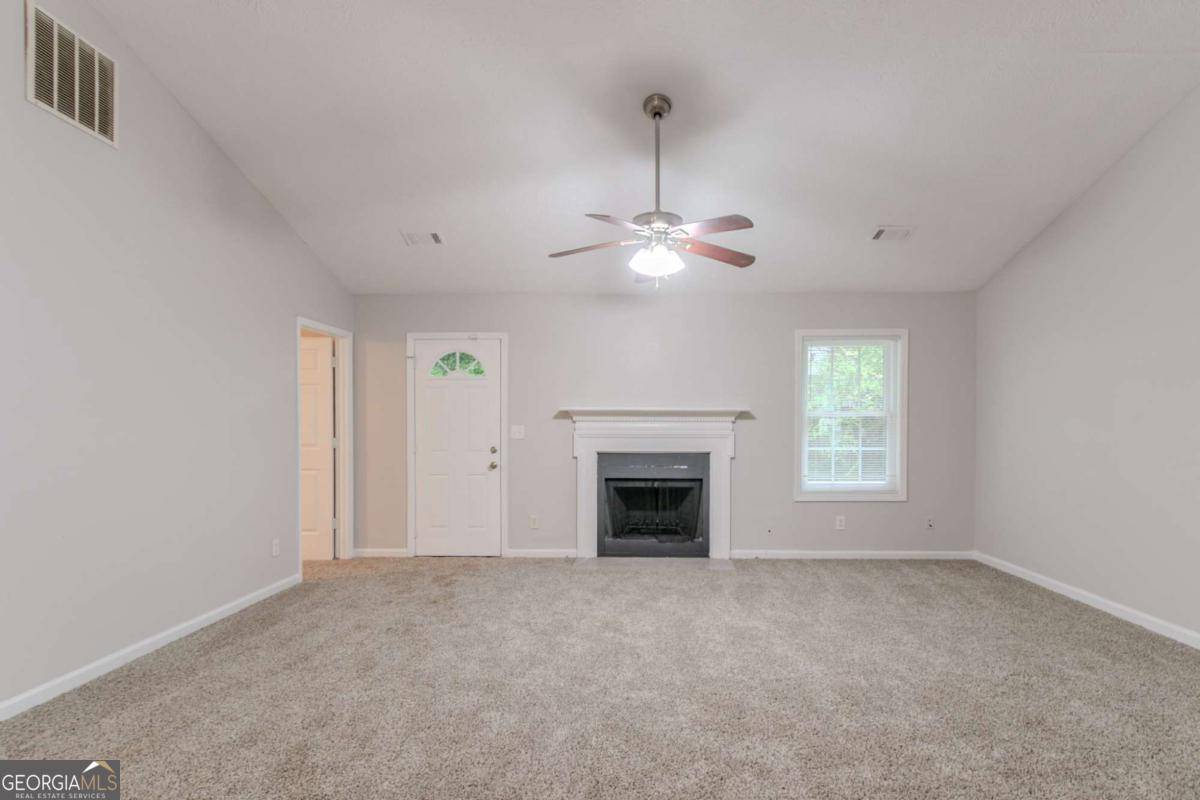 Lithonia, GA 30058,5888 Old Wellborn TRCE