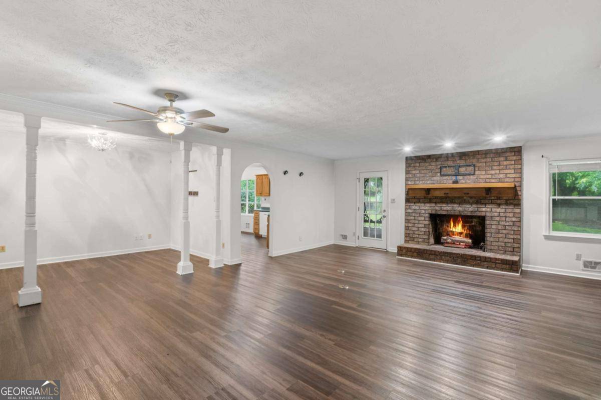 Snellville, GA 30078,2644 Hickory Valley DR