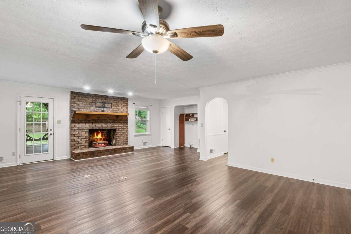 Snellville, GA 30078,2644 Hickory Valley DR