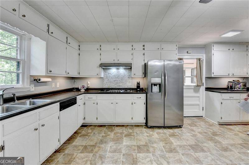 Gainesville, GA 30506,3053 Scenic DR