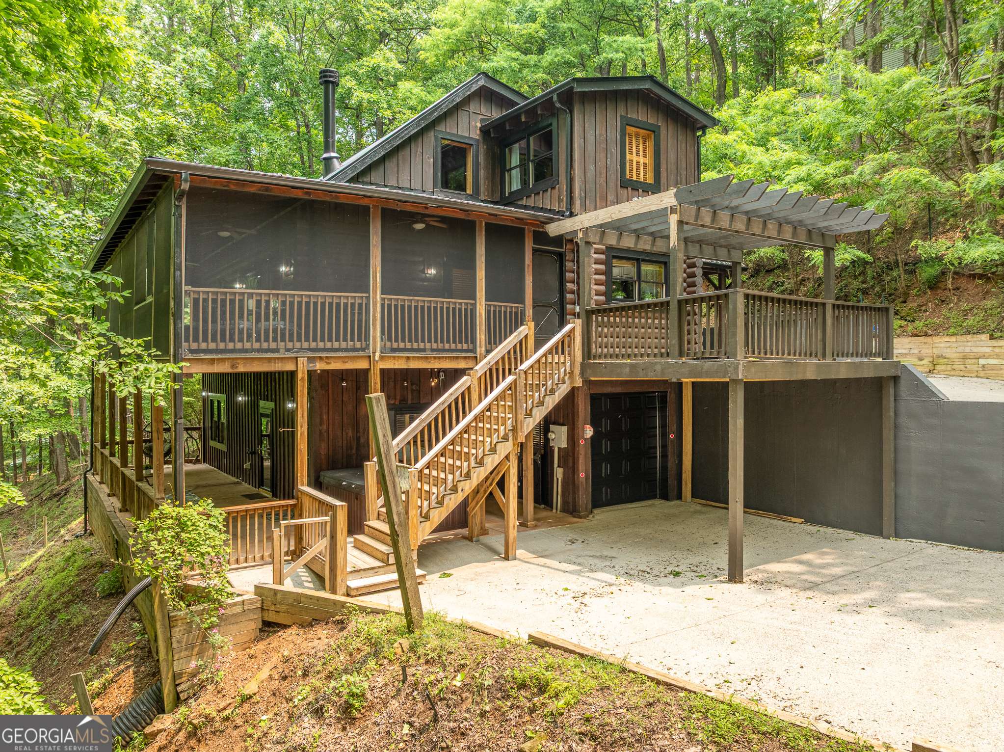 Ellijay, GA 30536,1315 Walnut RDG