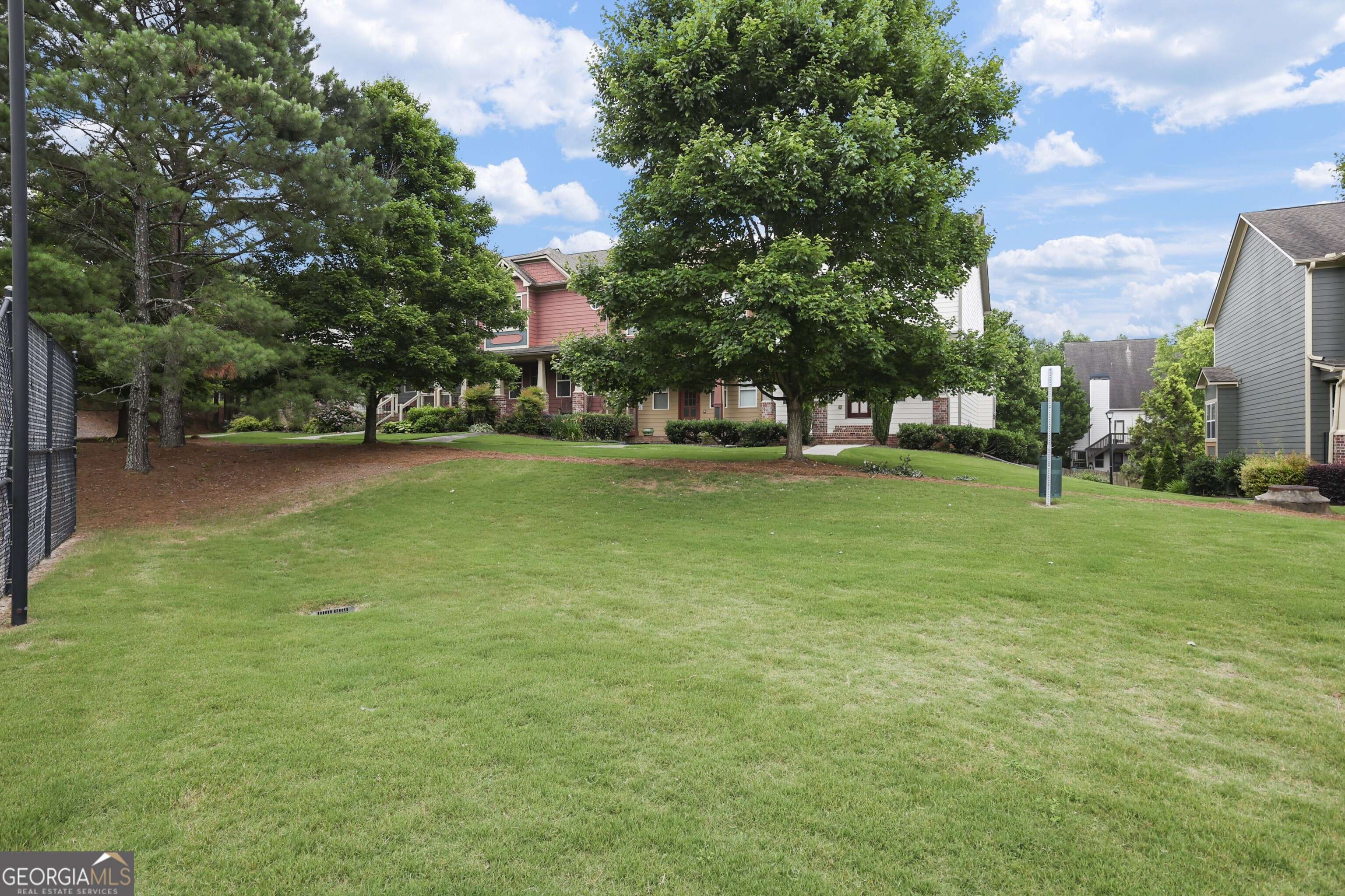 Canton, GA 30115,423 Royal Crescent LN E
