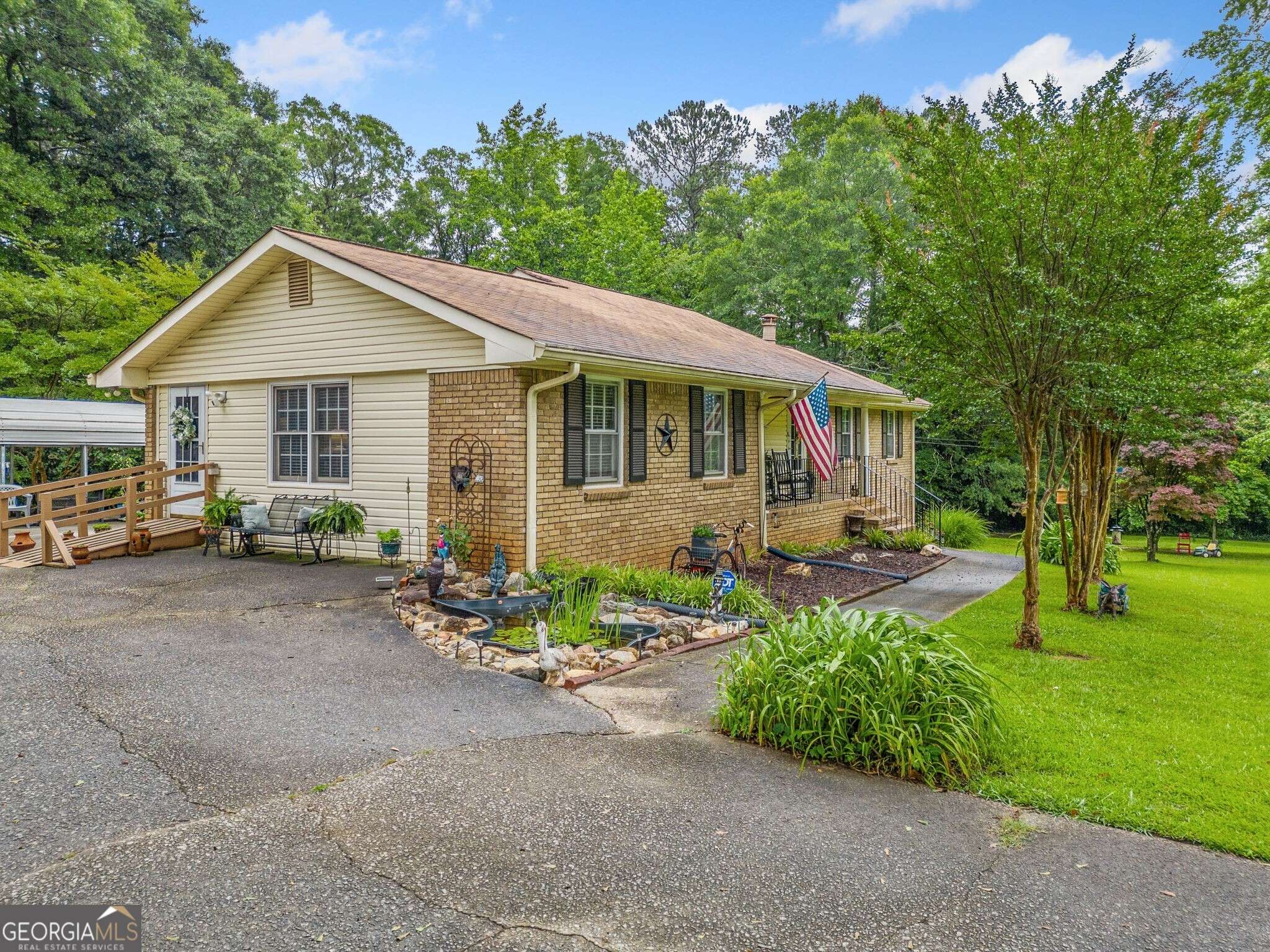 Austell, GA 30106,2095 Gherry DR