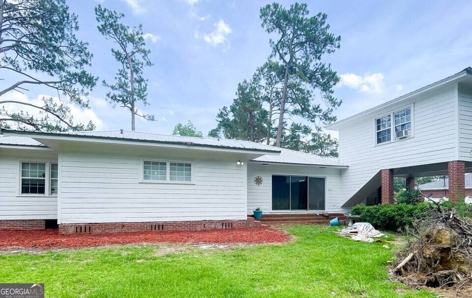 Nashville, GA 31639,911 S Dogwood DR