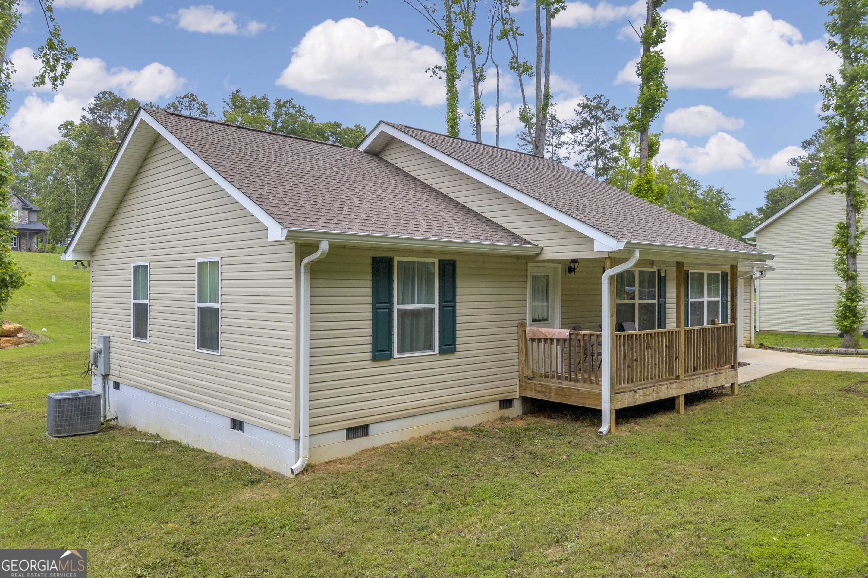 Toccoa, GA 30577,1861 Skyline DR