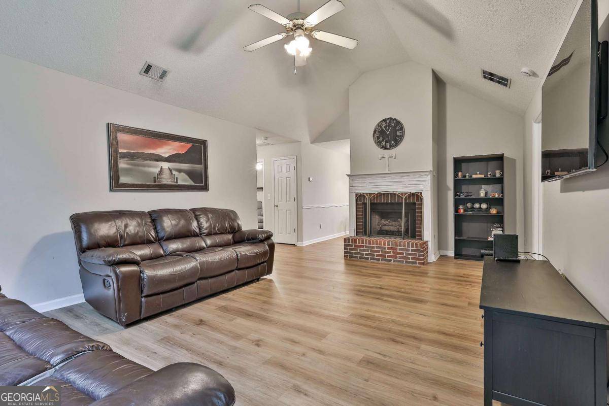 Newnan, GA 30263,40 Moore RD