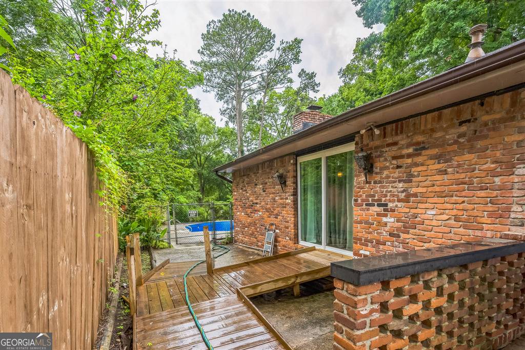 Rex, GA 30273,3553 Lakeview DR