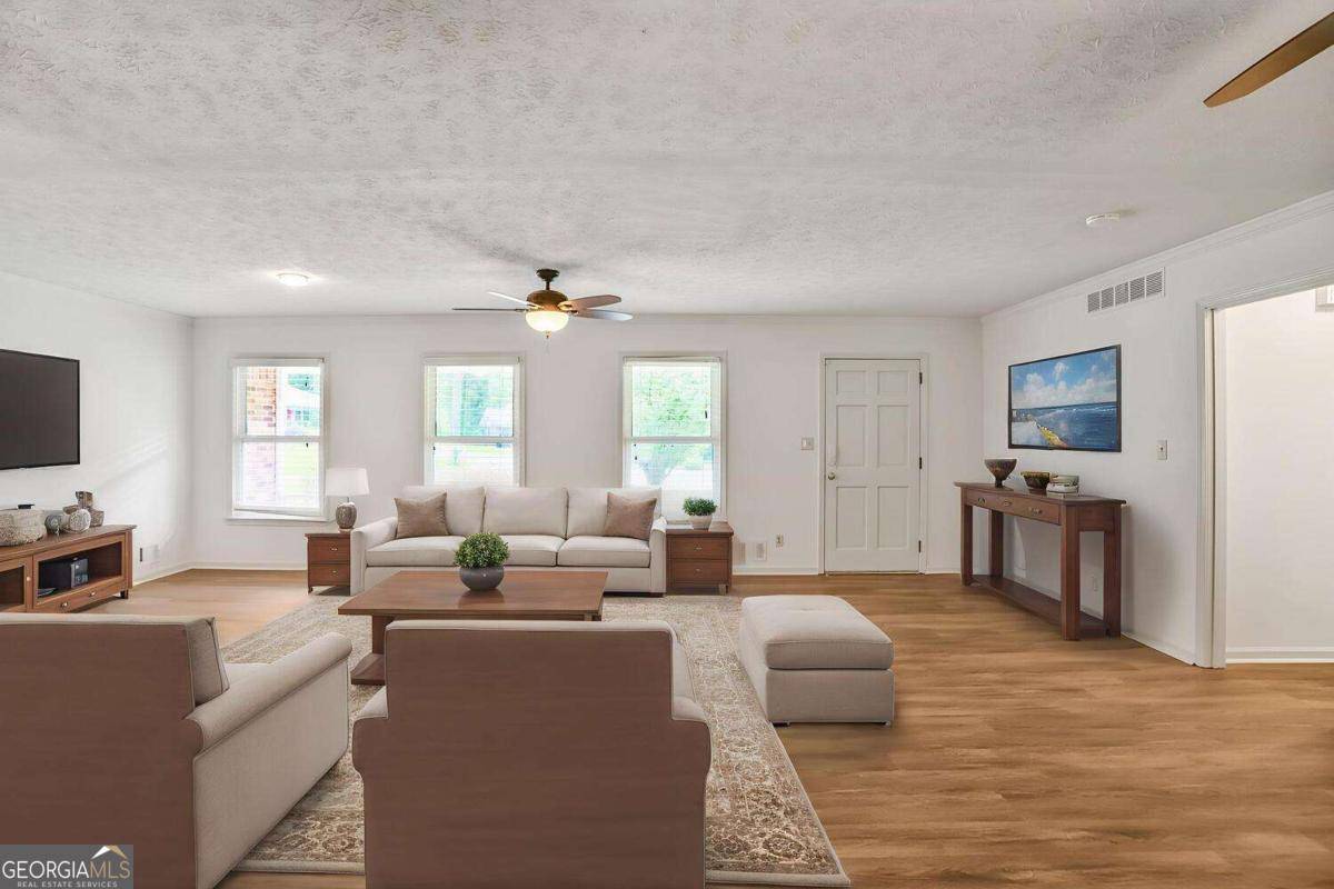 Stone Mountain, GA 30087,5306 Corinth CIR
