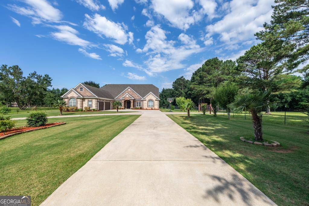 Hampton, GA 30228,100 Marshas Vineyard