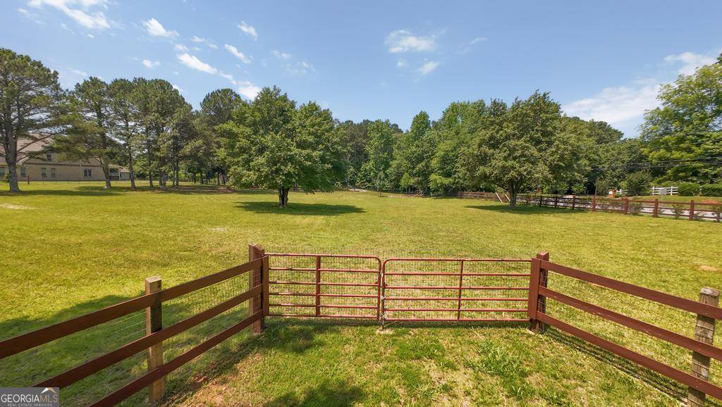 Hampton, GA 30228,100 Marshas Vineyard